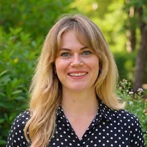 Dr. Sageanne Senneff